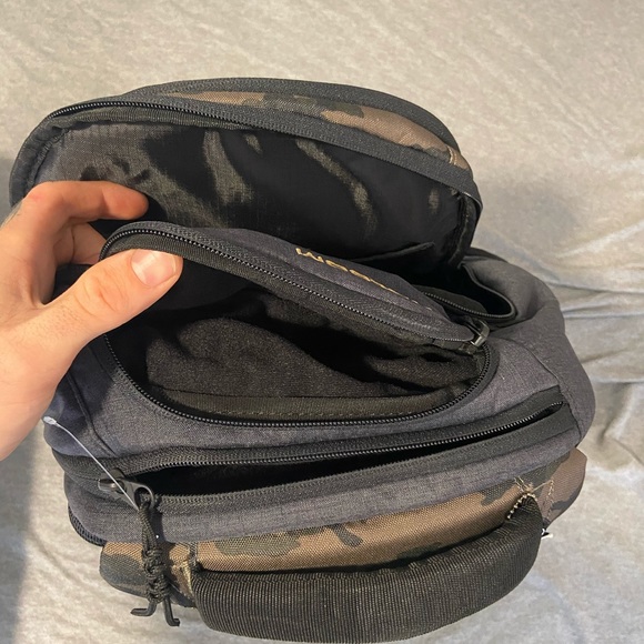 NWT Volcom Automation Backpack - Picture 7 of 9